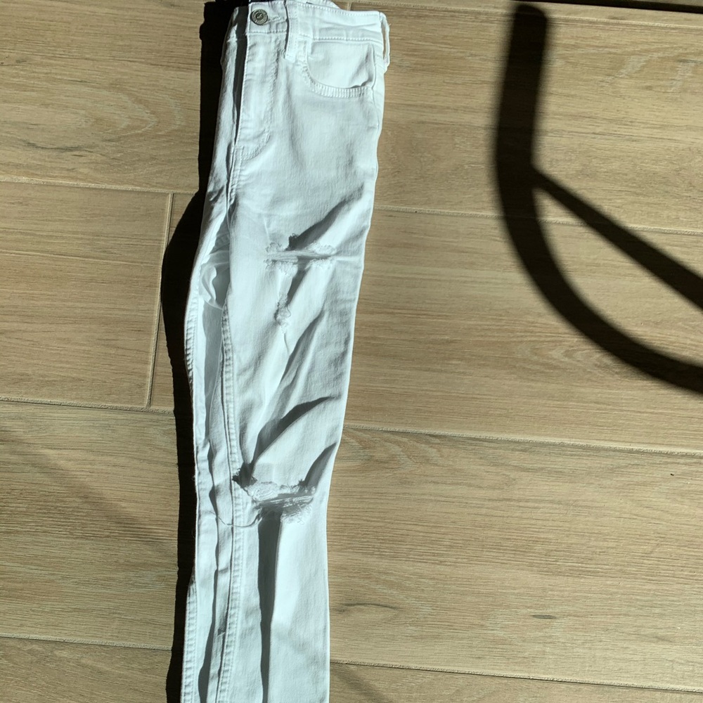 Hollister White High-Rise Super Skinny Jeans